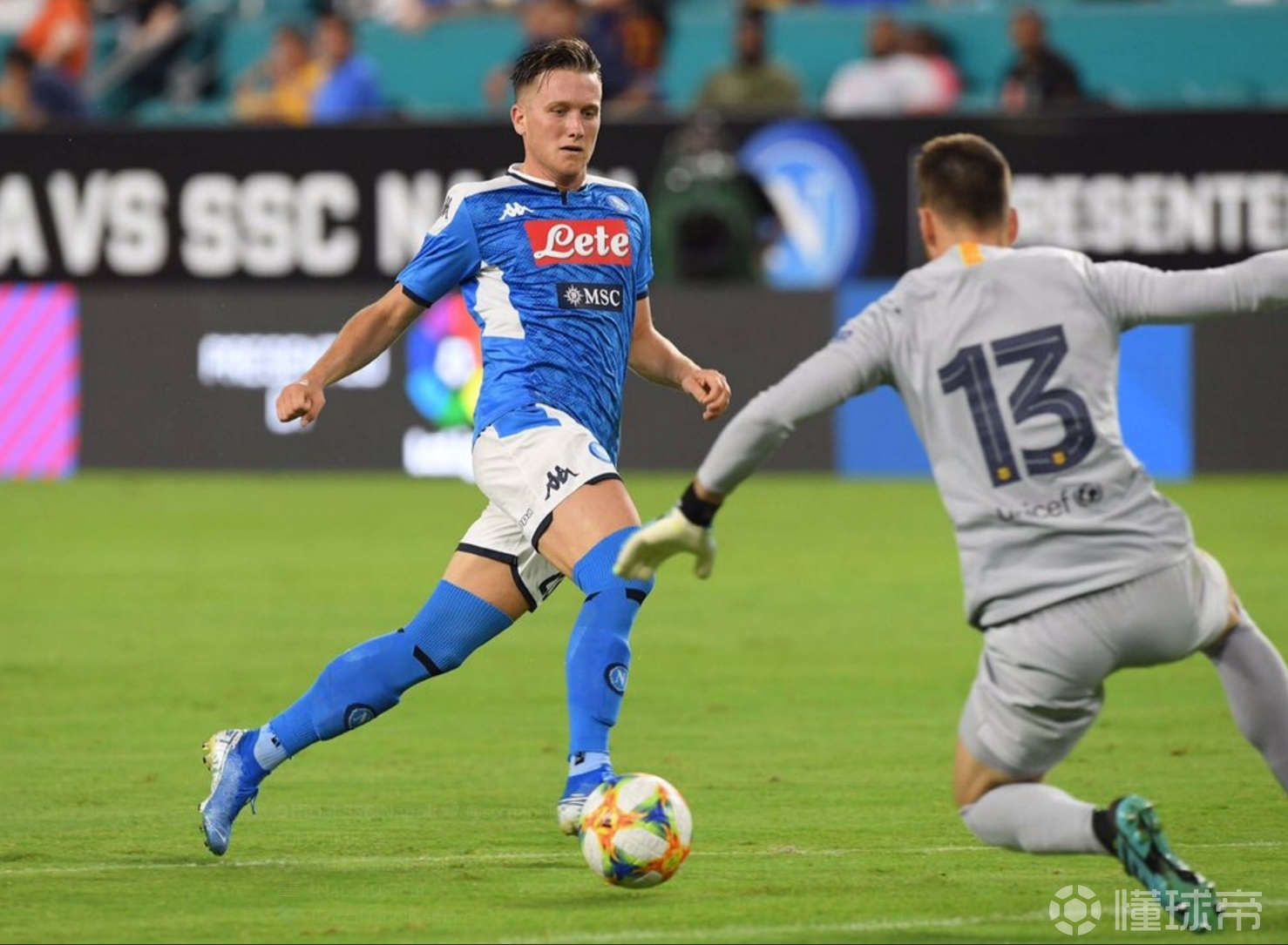 九游-赛地聚焦：欧篮联今晨热度飙升，那不勒斯刷新队史纪录，底气十足，身体对抗强度拉满的简单介绍-九游